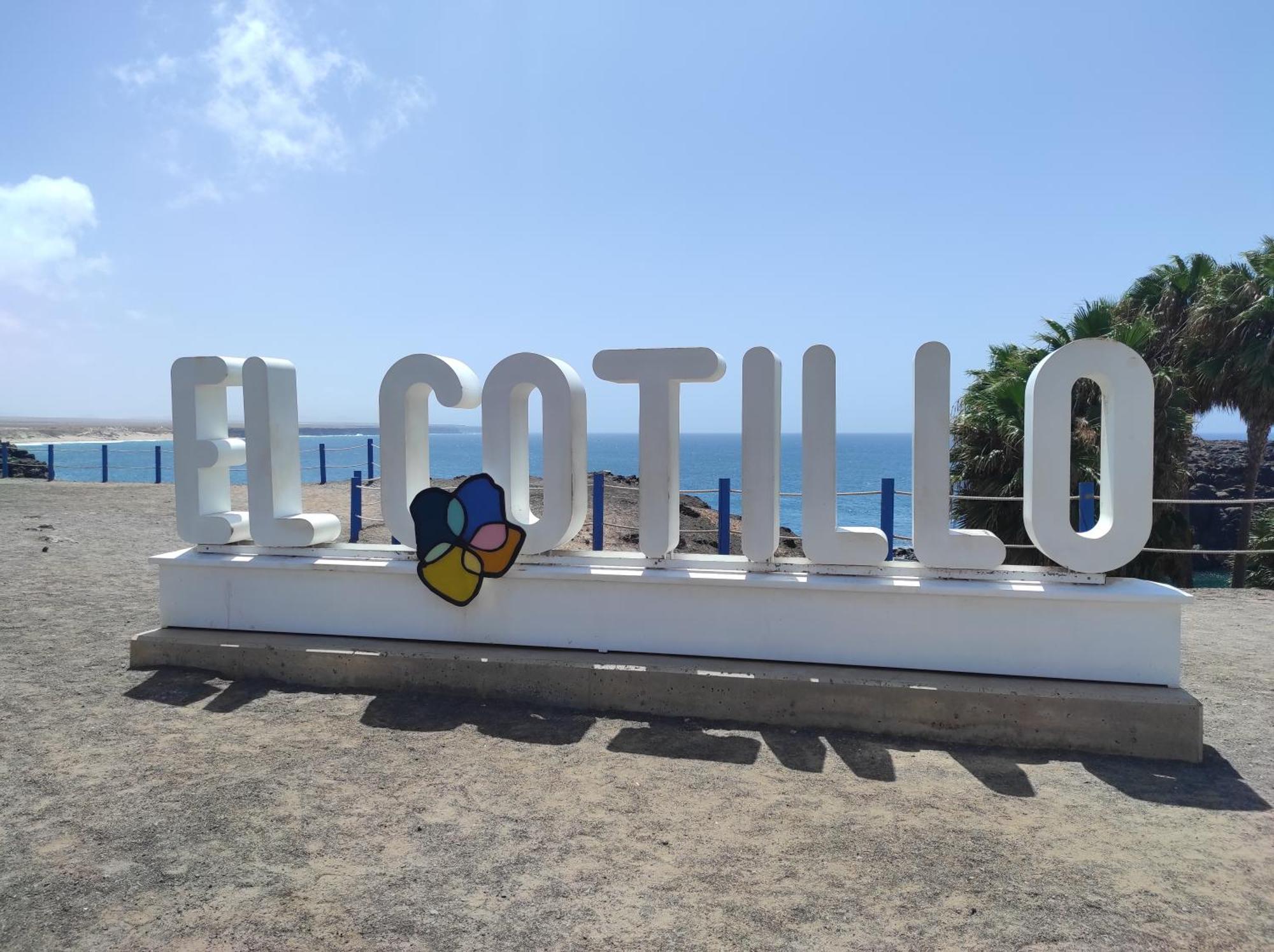 Enjoy Cotillo Luaran gambar